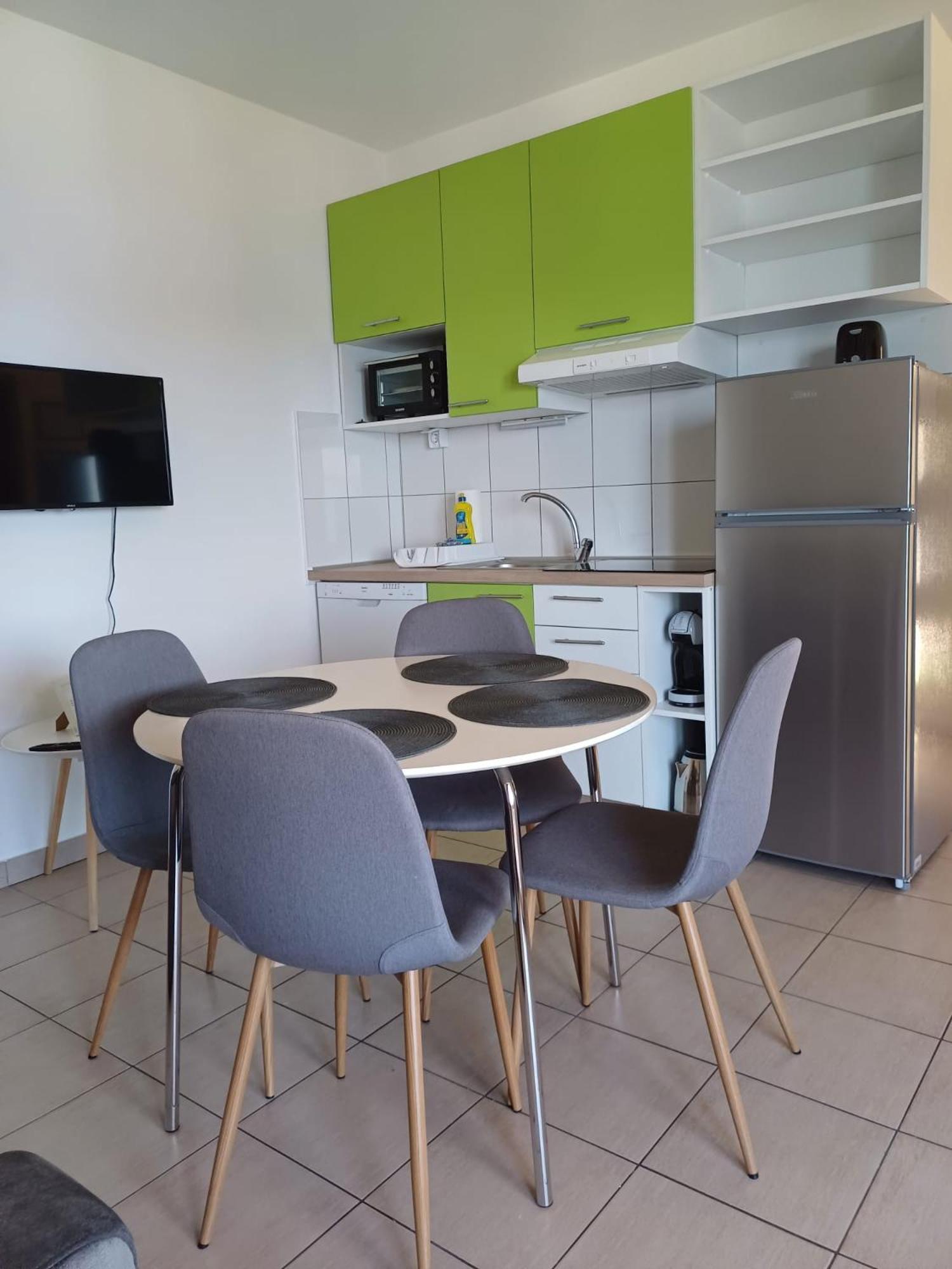 Villa Mona Apartments Ražanj Exterior foto