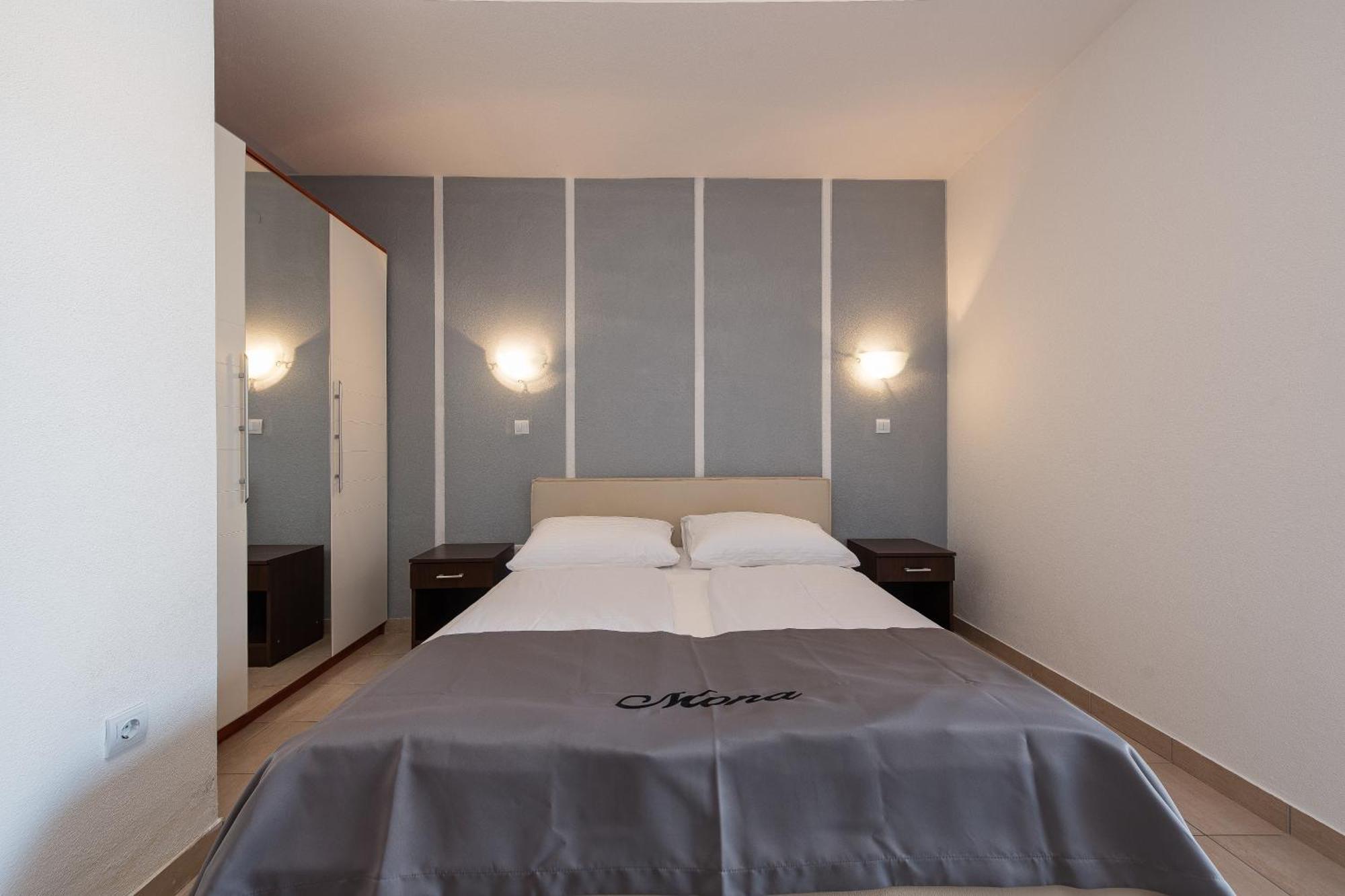 Villa Mona Apartments Ražanj Quarto foto